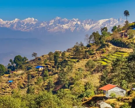 Travelers' Favorite Community Tourism Encounters: Genuine Encounters That Empower Locals and Visitors
